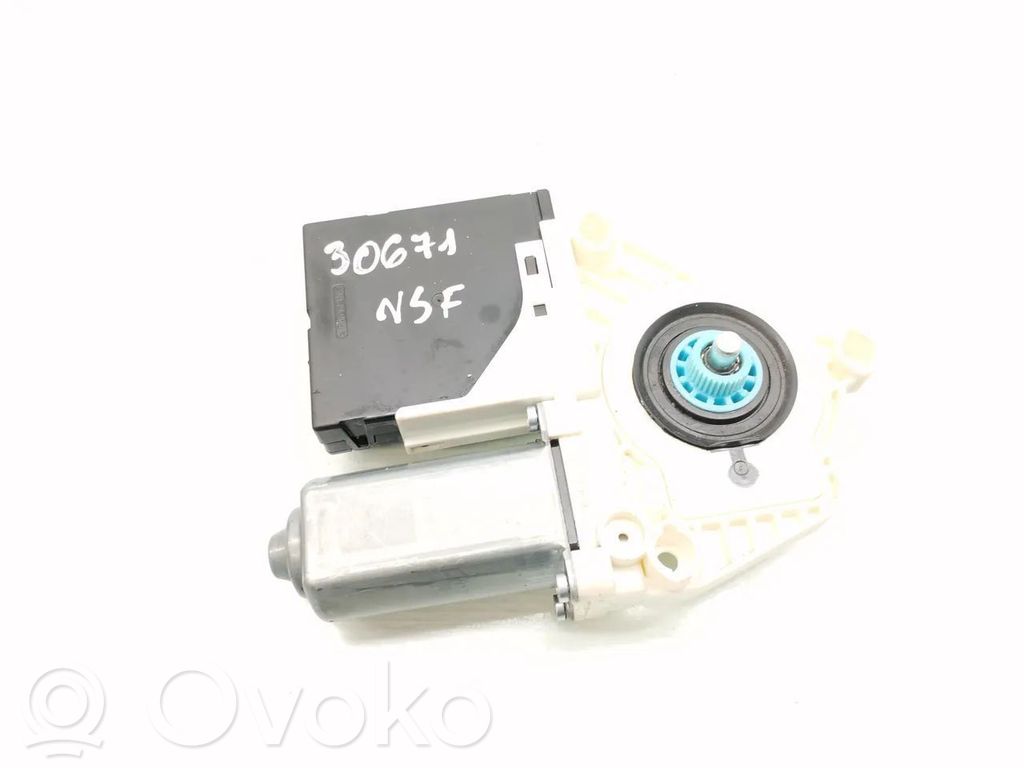 Seat Leon (1P) Motorino alzacristalli della portiera anteriore