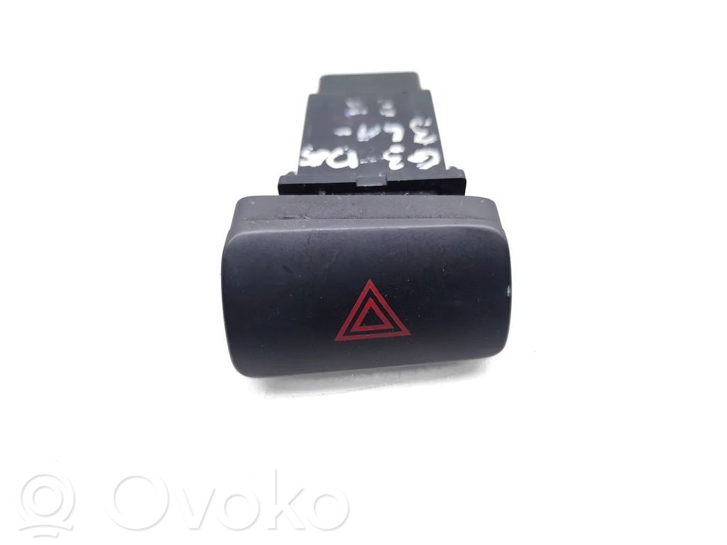 KIA Sportage Hazard light switch 