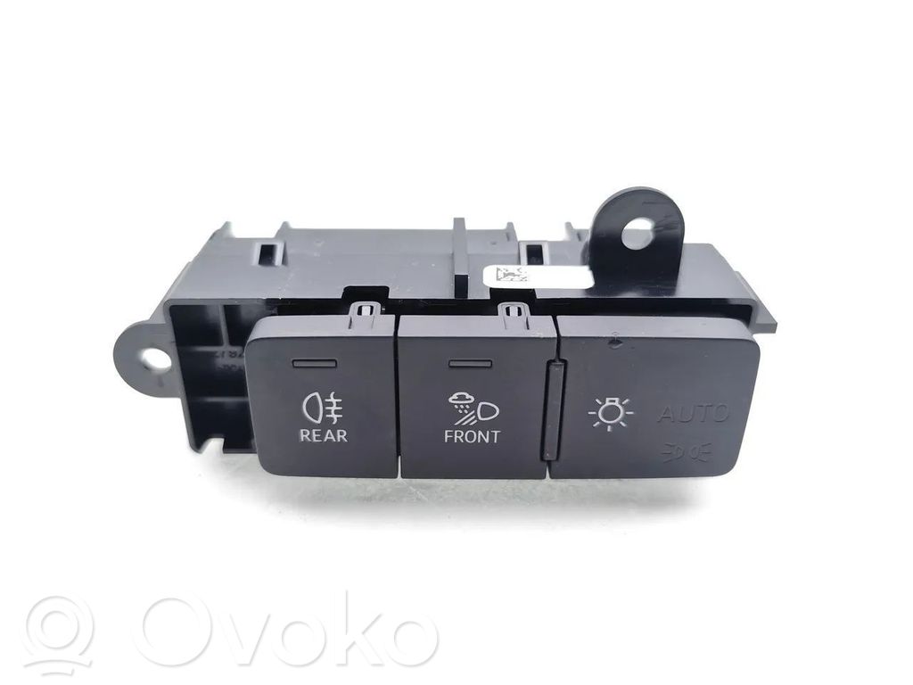 Audi A1 Fog light switch 