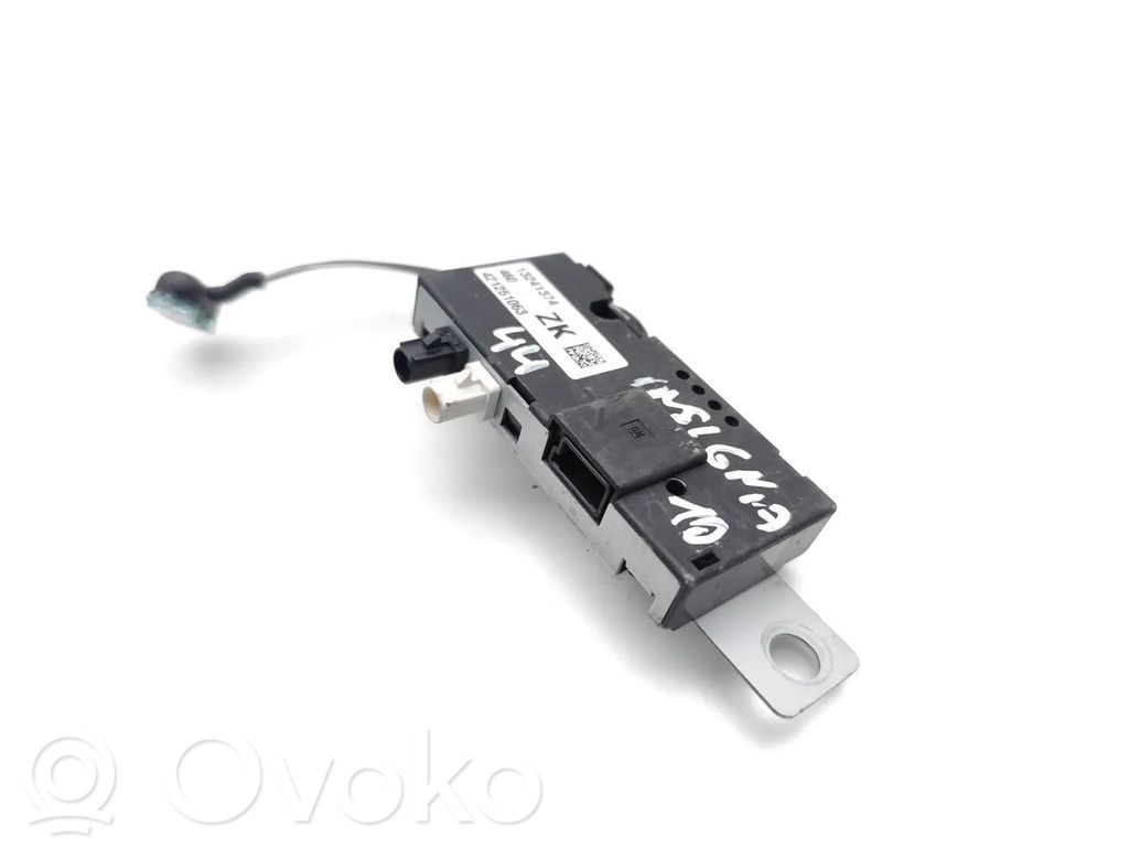 Opel Insignia A Aerial antenna amplifier 