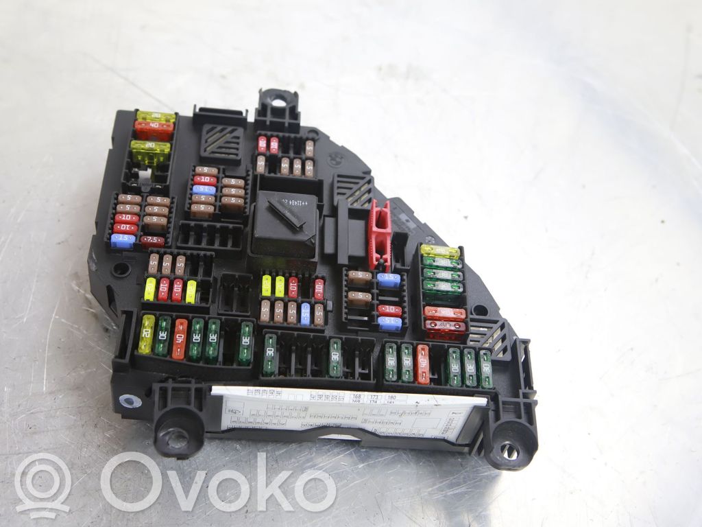 BMW 5 F10 F11 Saugiklių blokas 