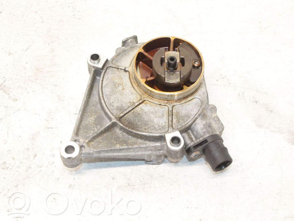 BMW 3 F30 F35 F31 Vacuum pump 