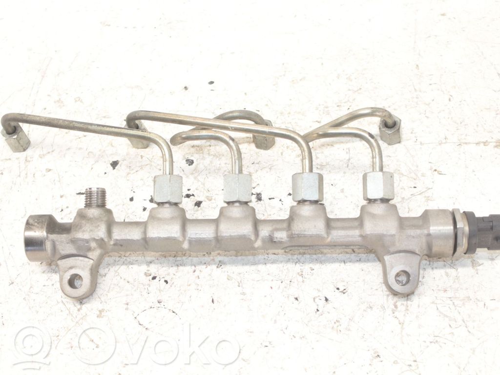 KIA Ceed Fuel main line pipe 