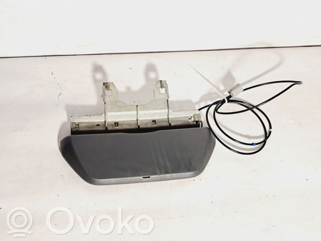 Volvo V70 GPS-pystyantenni 