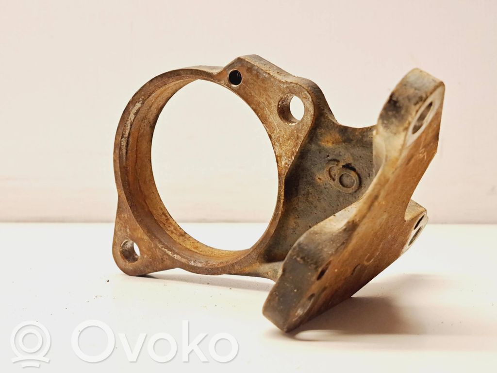 Toyota Corolla Verso AR10 Supporto di montaggio del motore (usato) 