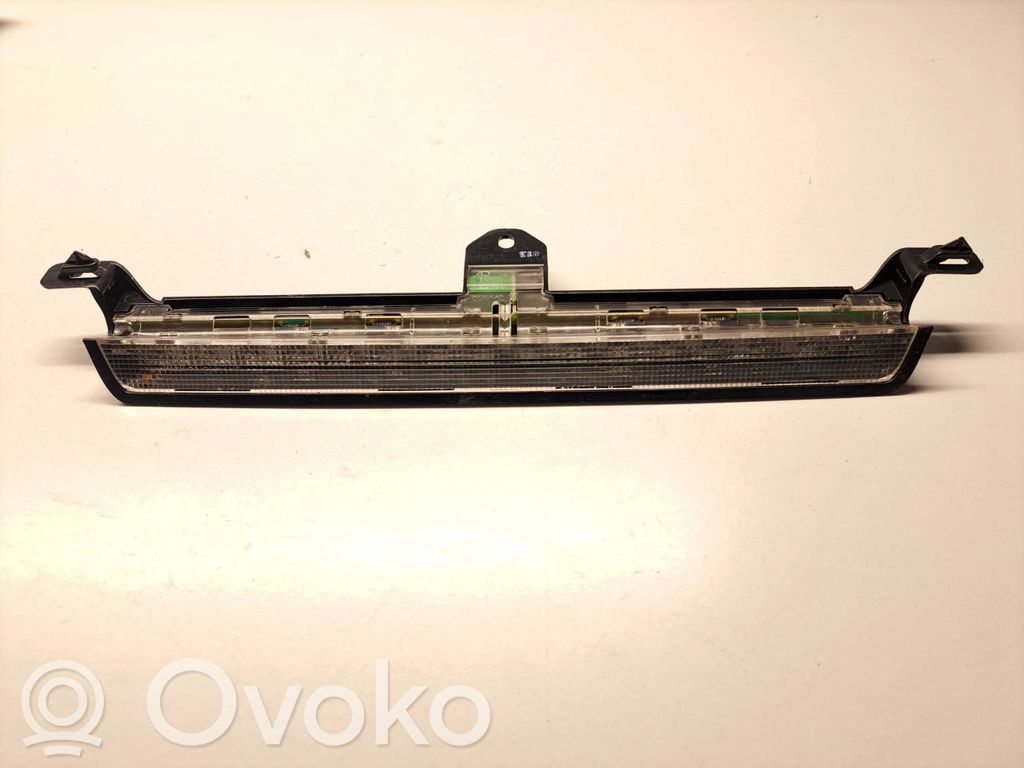 Volvo V70 Third/center stoplight 