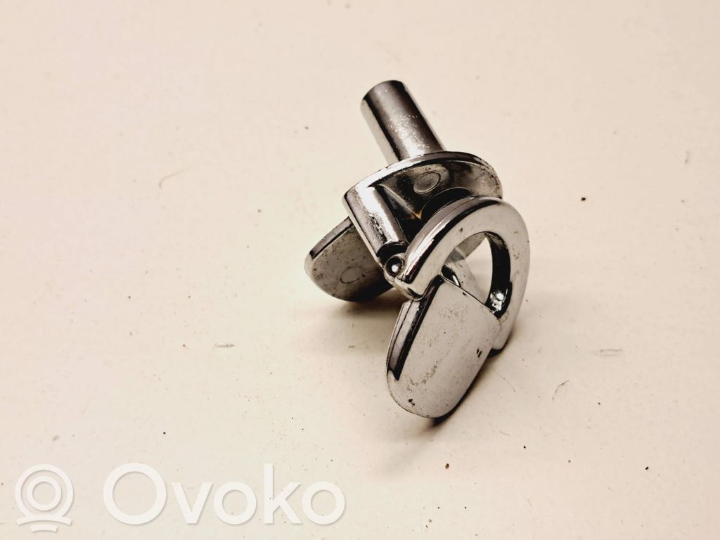 Audi A4 S4 B8 8K Tie down hook / loop 