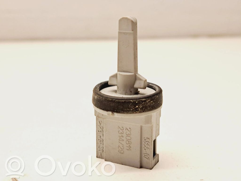 Volkswagen PASSAT B7 Interior temperature sensor 