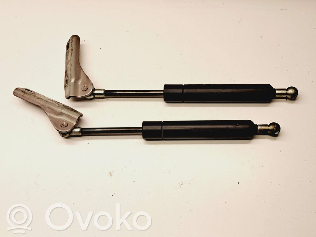 Volvo V70 Tailgate/trunk strut/damper 
