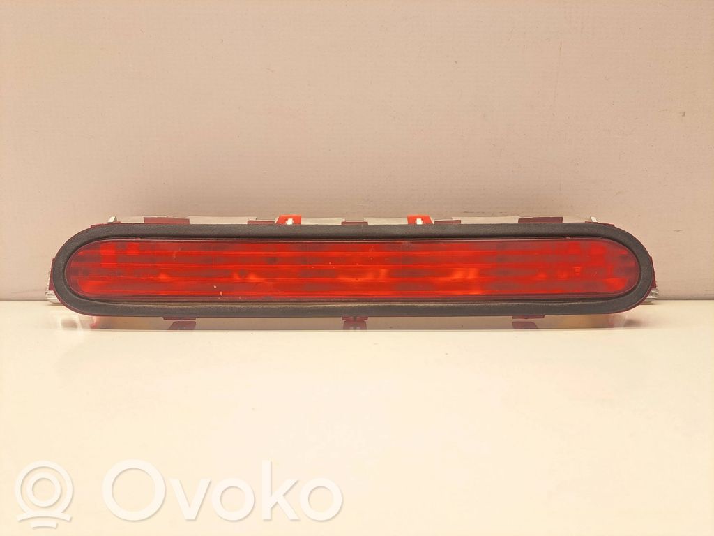 Toyota Corolla Verso AR10 Third/center stoplight 