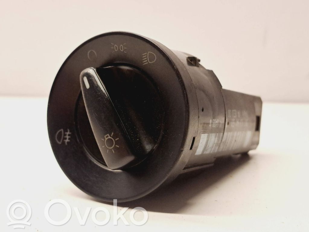Volkswagen Golf IV Light switch 