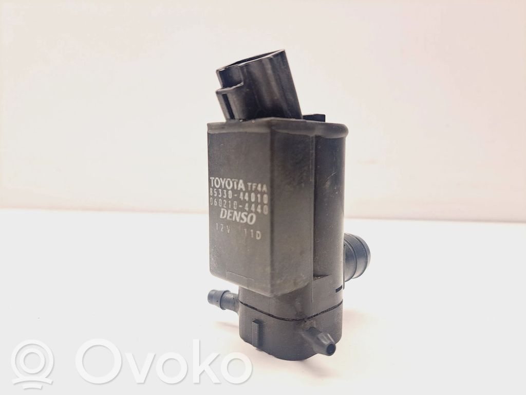 Toyota Corolla Verso E121 Windscreen/windshield washer pump 