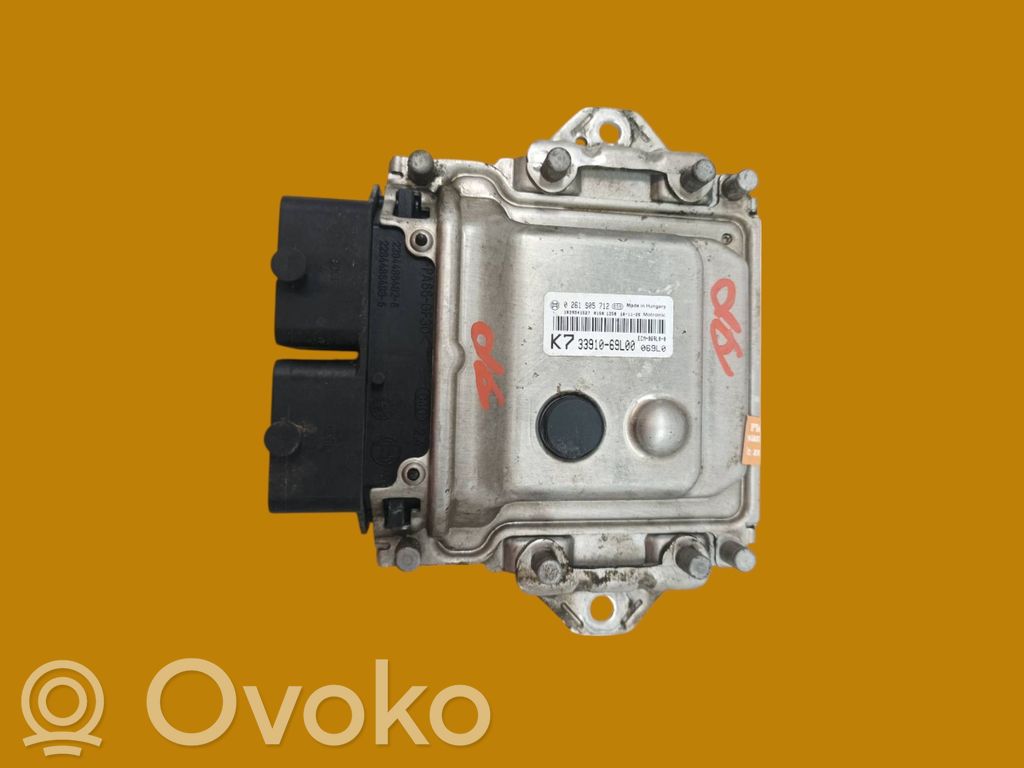 Suzuki Swift II Engine control unit/module 
