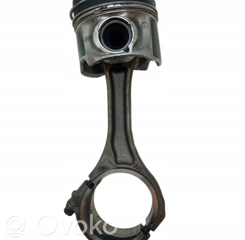 Audi A4 S4 B8 8K Piston with connecting rod 