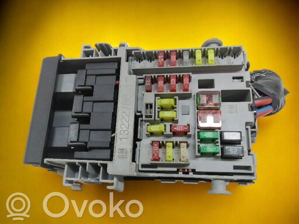 Opel Insignia A Fuse box set 
