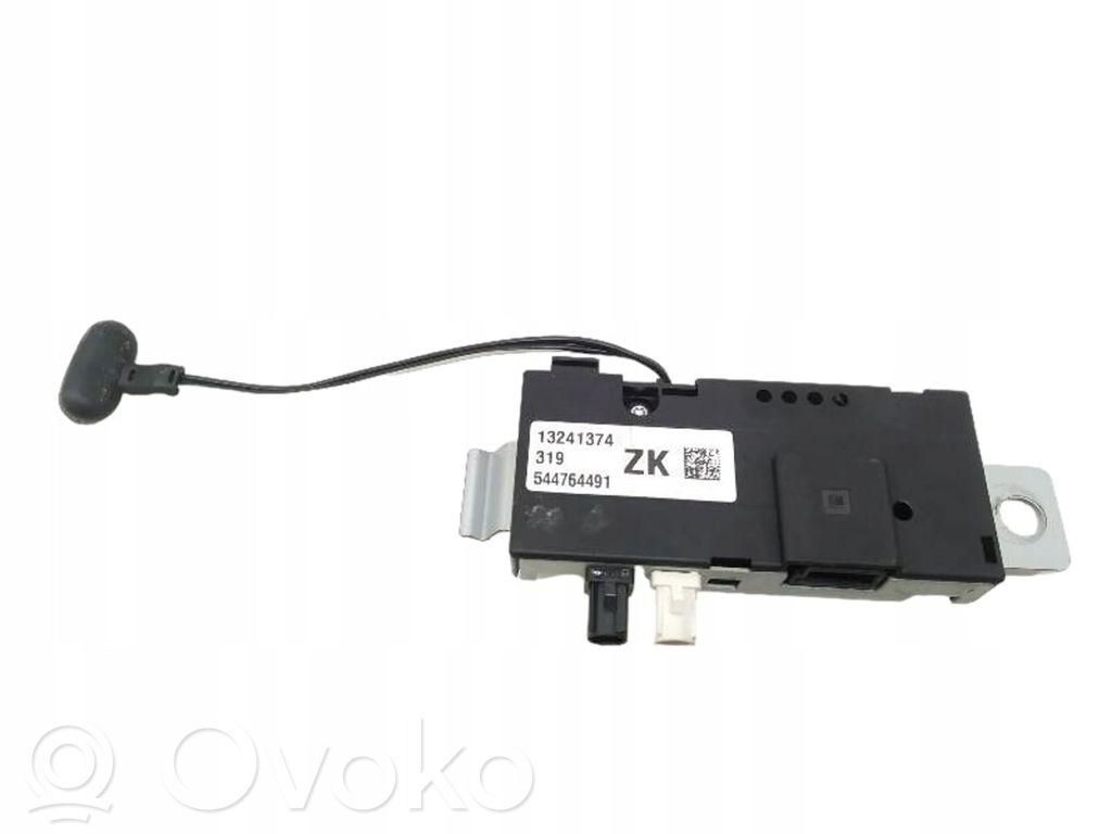 Opel Insignia A Sound amplifier 