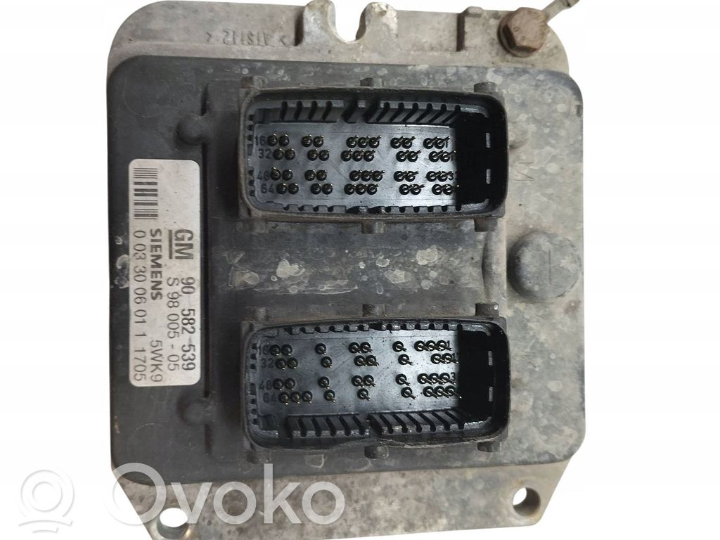 Opel Zafira A Engine control unit/module 