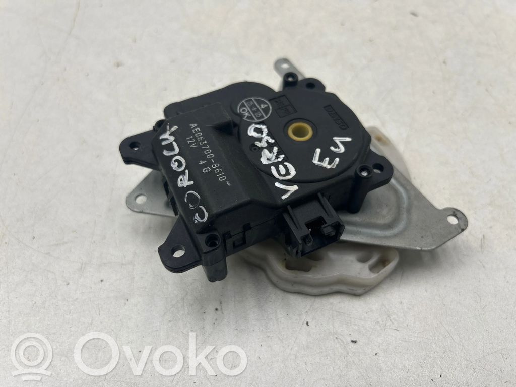 Toyota Corolla E120 E130 Silniczek nagrzewnicy 