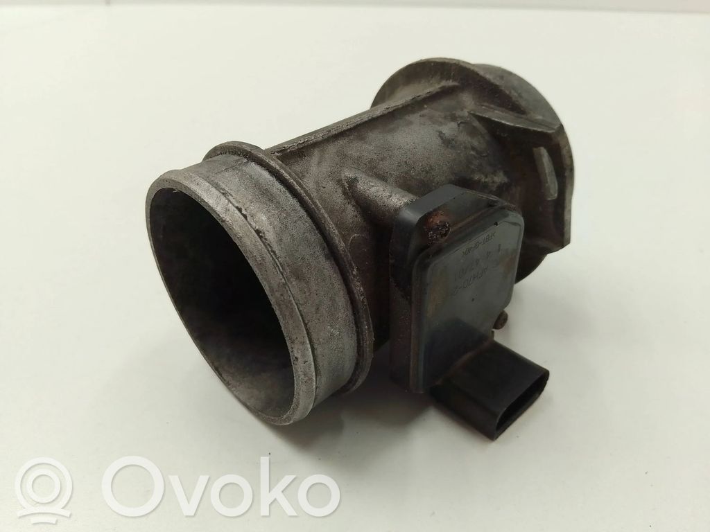 Audi A4 S4 B6 8E 8H Przepływomierz masowy powietrza MAF 