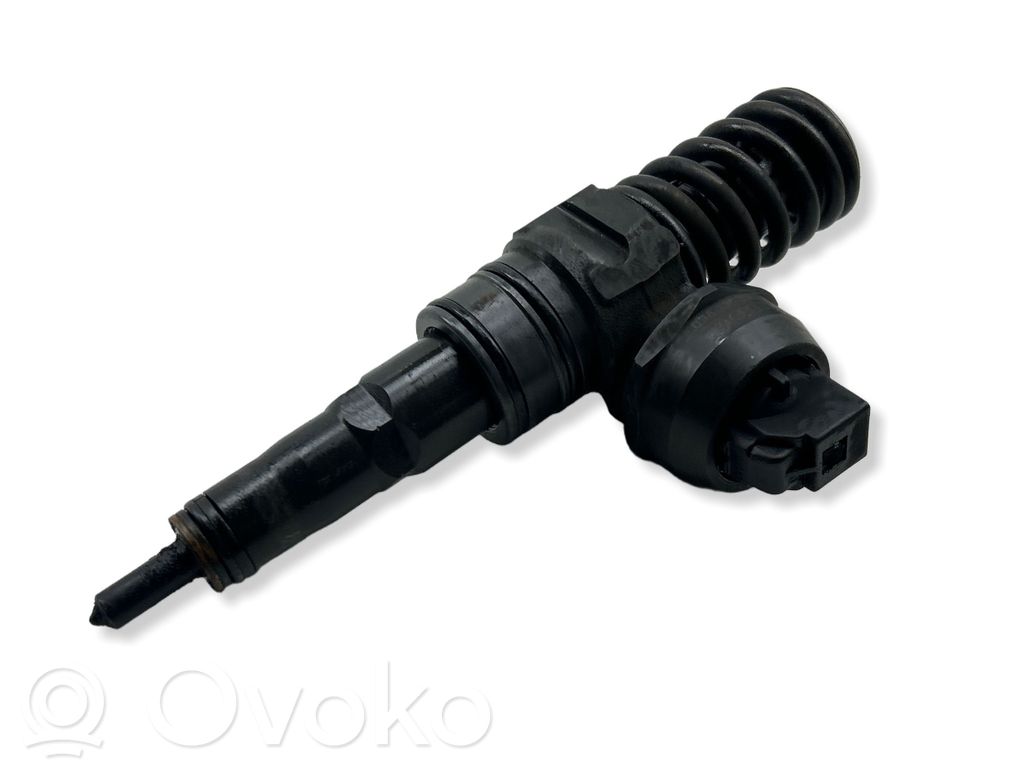 Volkswagen Golf Plus Inyector de combustible 