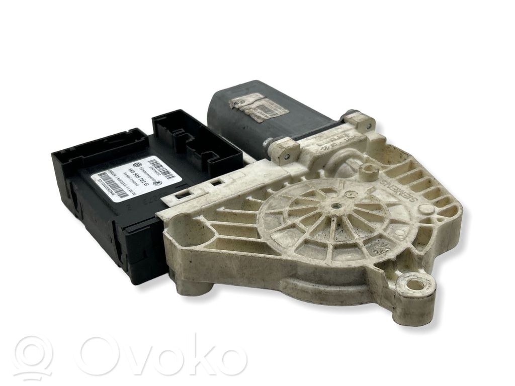 Silnik regulatora szyby drzwi przednich   980852109,981236103,1K0959702K