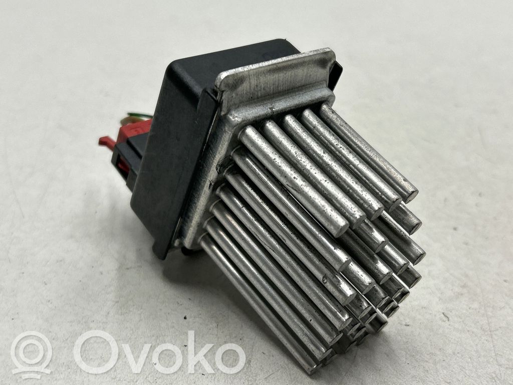 Audi A6 S6 C5 4B Rezystor / Opornik dmuchawy nawiewu 