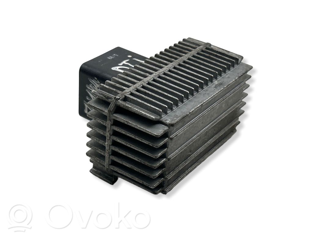 Opel Vectra B Glow plug pre-heat relay 