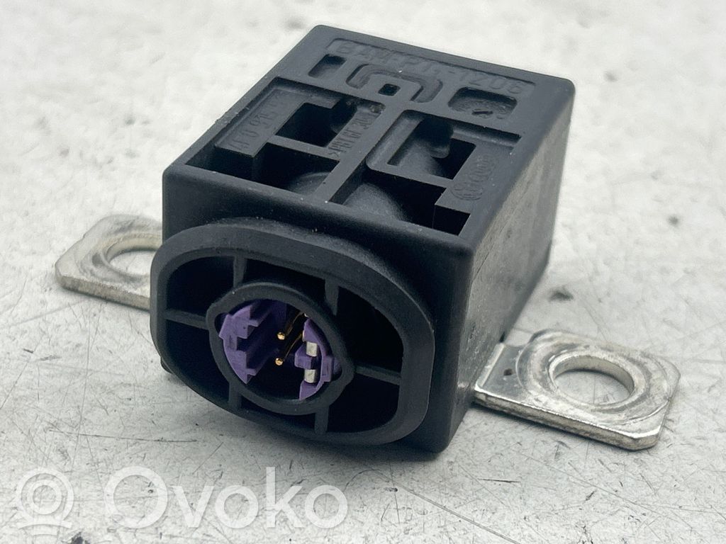Audi A4 S4 B8 8K Battery relay fuse 
