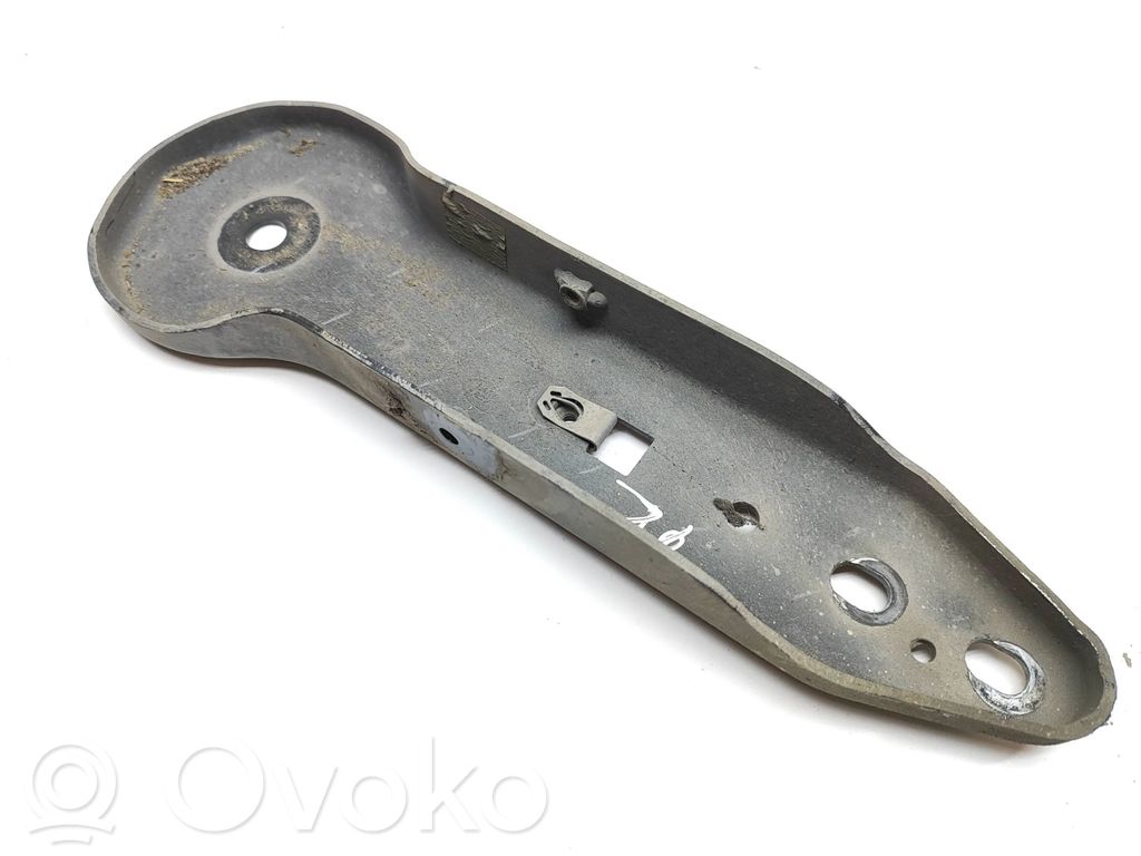 Cits aizmugures šasijas elements   XC6L0,05819,0519