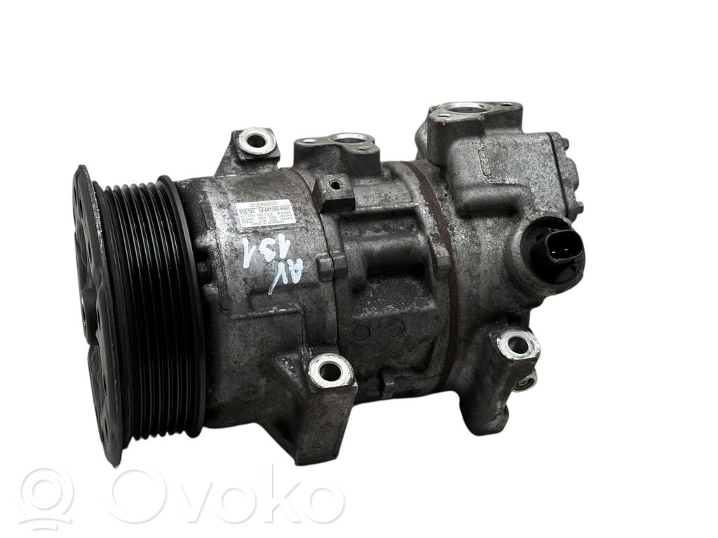 Toyota Avensis T270 Air conditioning (A/C) compressor (pump) 