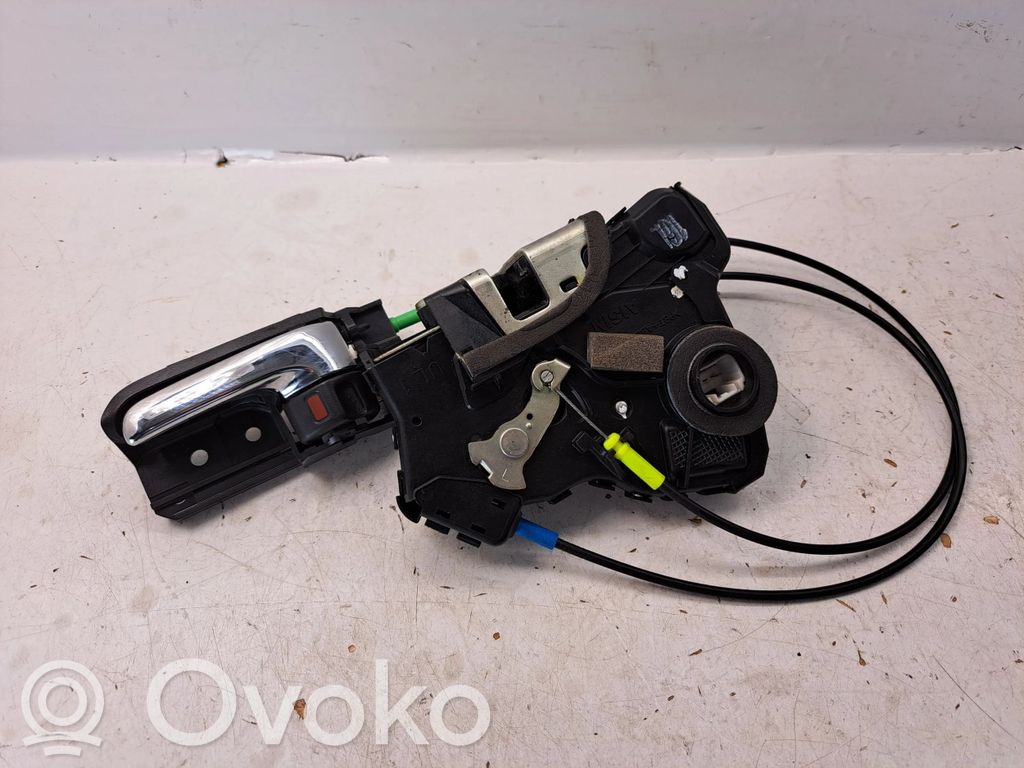 Toyota Avensis T250 Serratura portiera anteriore 