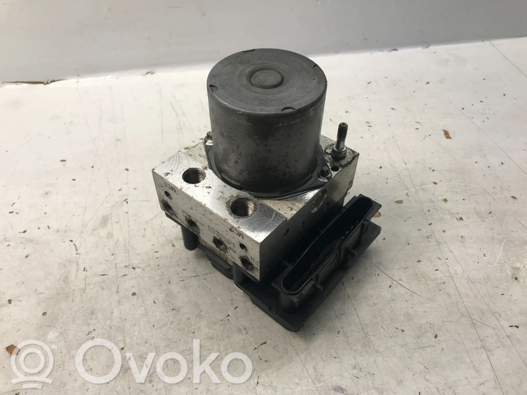 Toyota Corolla Verso AR10 ABS Pump 