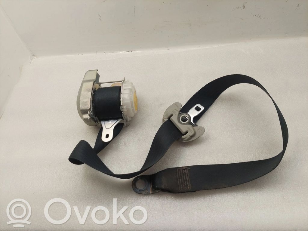 Toyota Corolla Verso AR10 Cinturón delantero 