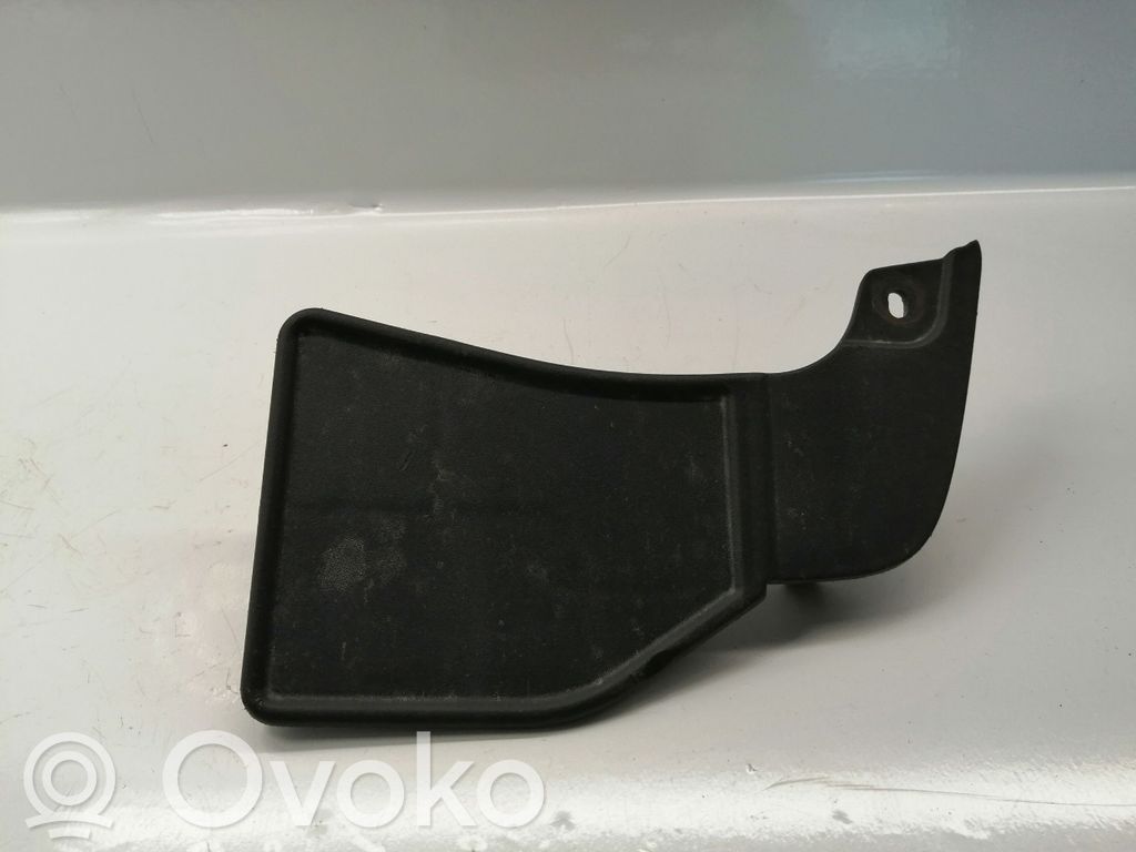 Toyota Corolla Verso AR10 Chlapacze tylne