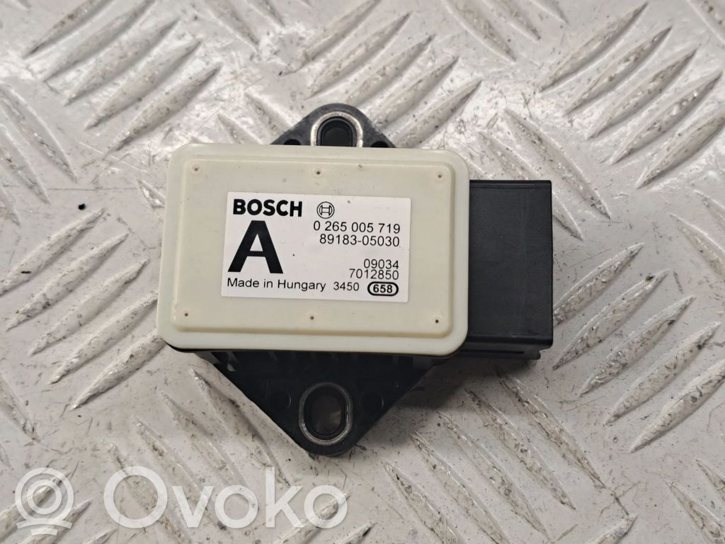 Toyota Avensis T270 ESP acceleration yaw rate sensor 