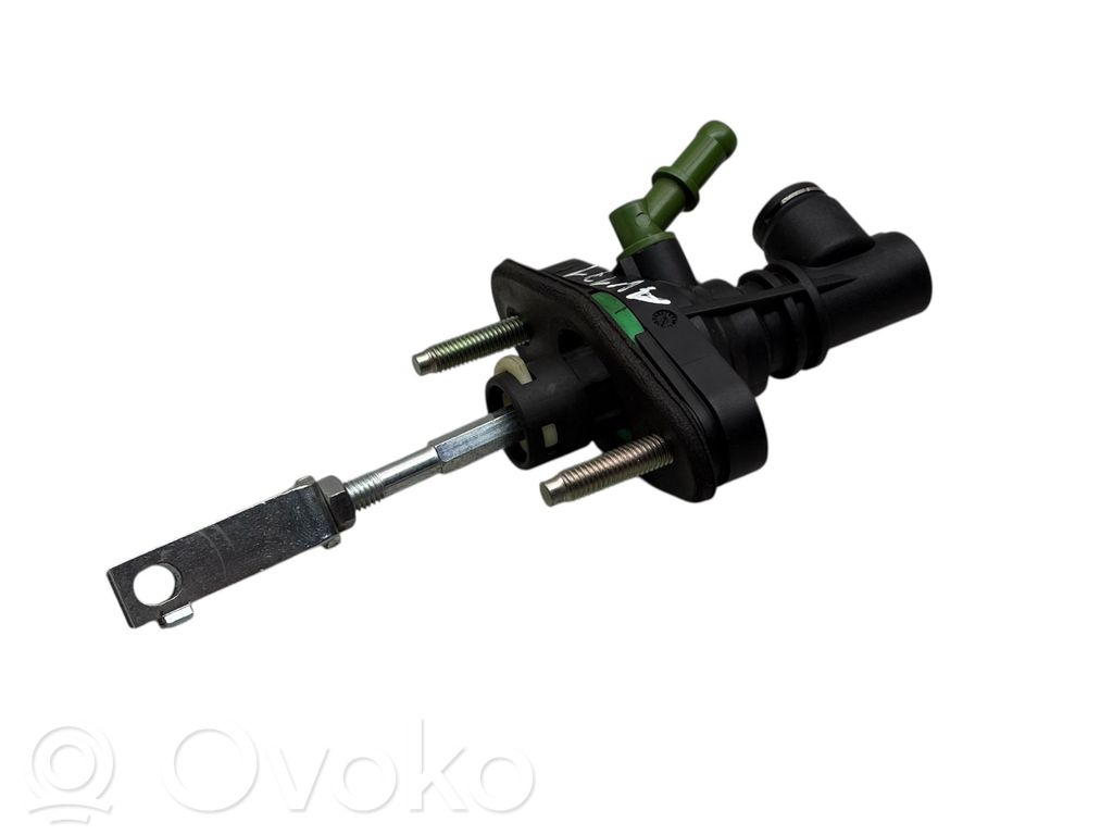 Toyota Avensis T270 Clutch master cylinder 