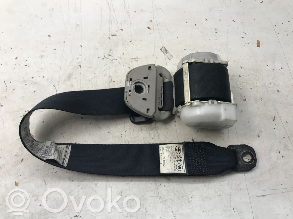 Toyota Corolla Verso AR10 Cinturón trasero 
