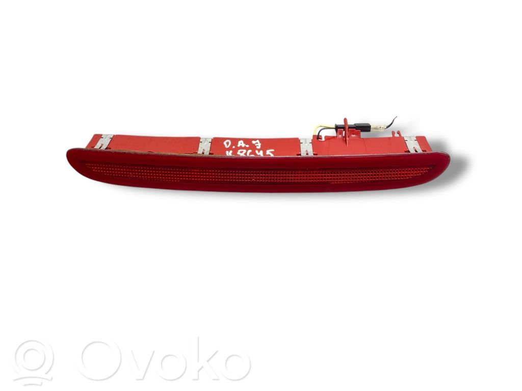 Opel Astra J Kolmas/lisäjarruvalo 