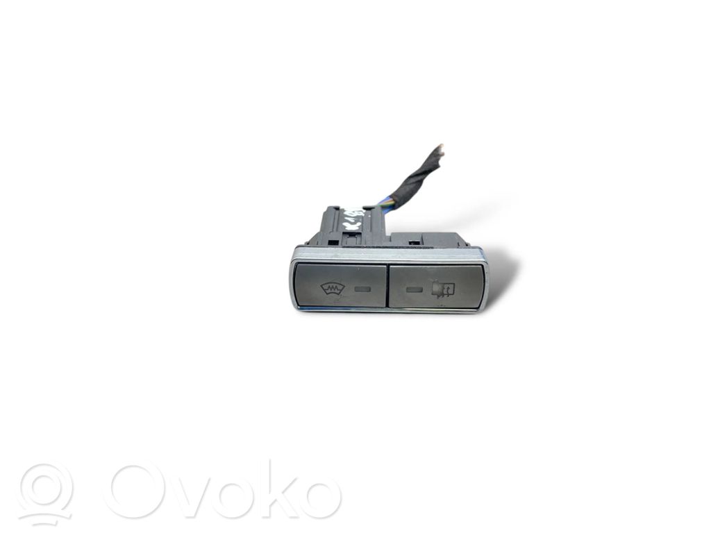 Ford Focus Windscreen/window heater switch 