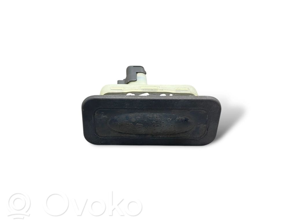 Renault Megane III Tailgate opening switch 