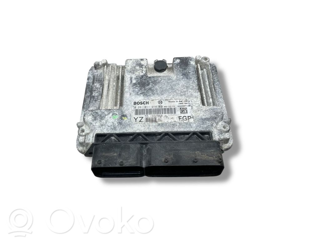 Opel Vectra C Engine control unit/module 