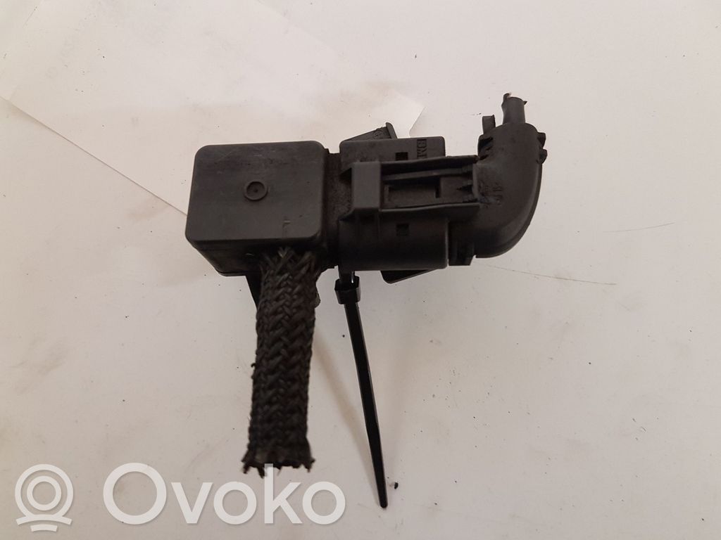 BMW 5 F10 F11 Exhaust gas pressure sensor 