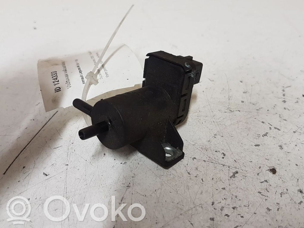 Renault Laguna III Vacuum valve 