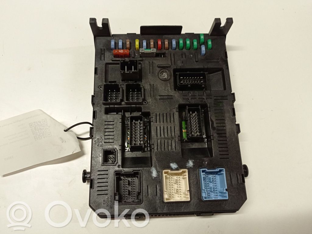 Citroen C6 Fuse module 