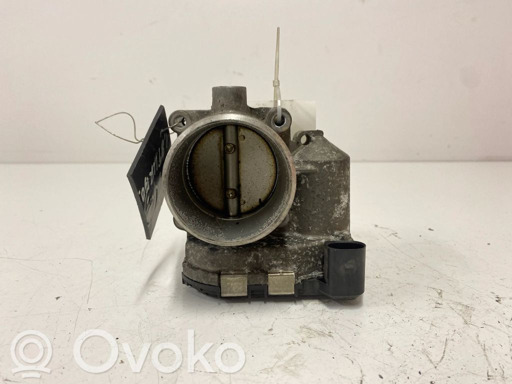 Audi A4 S4 B7 8E 8H Zawór przepustnicy 
