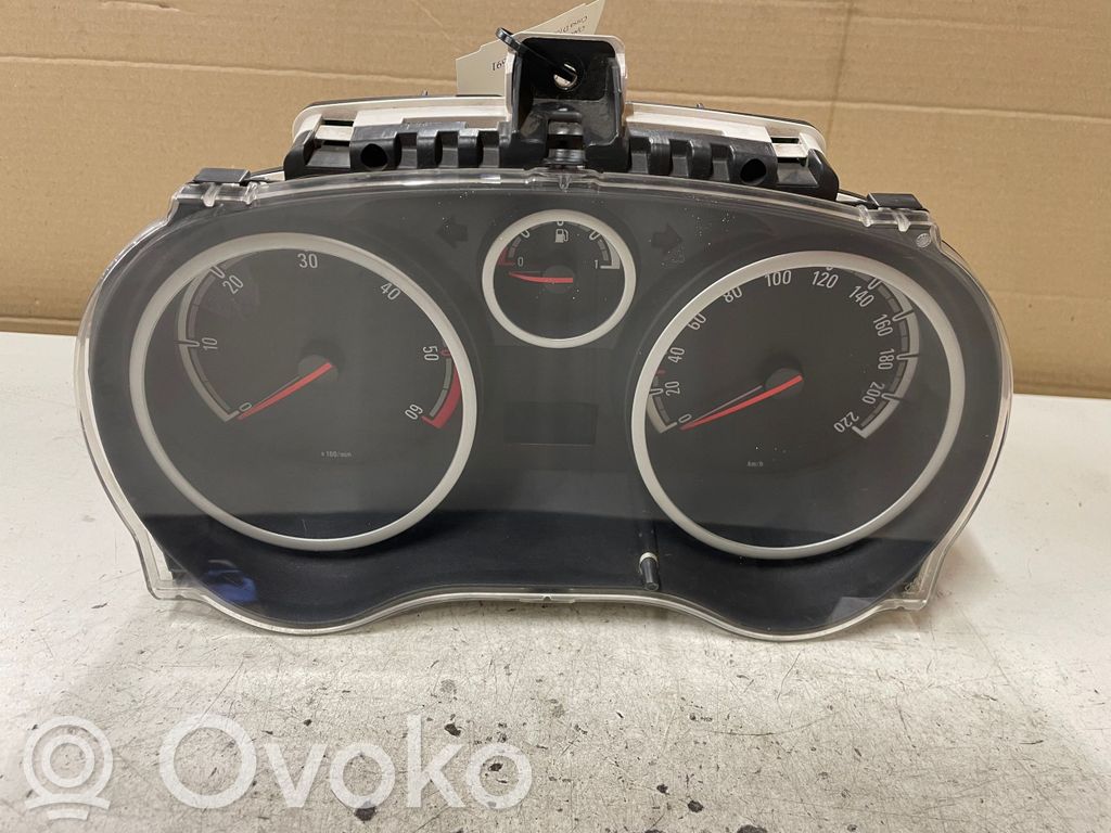 Opel Corsa D Speedometer (instrument cluster) 