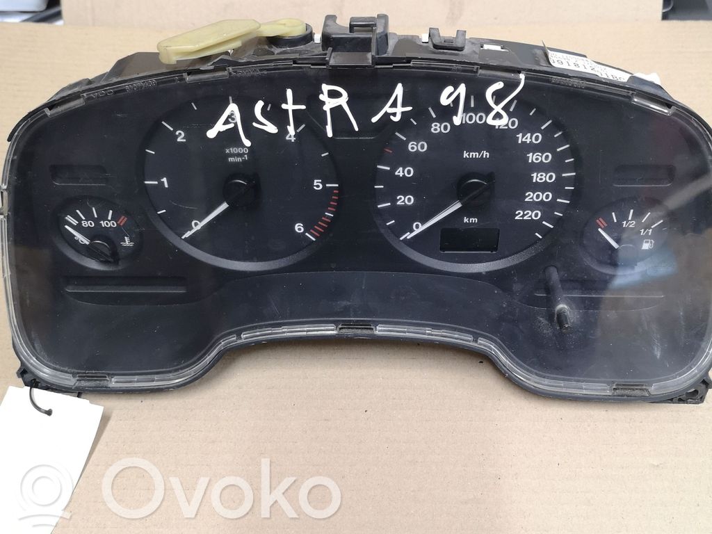 Opel Astra G Geschwindigkeitsmesser Cockpit 