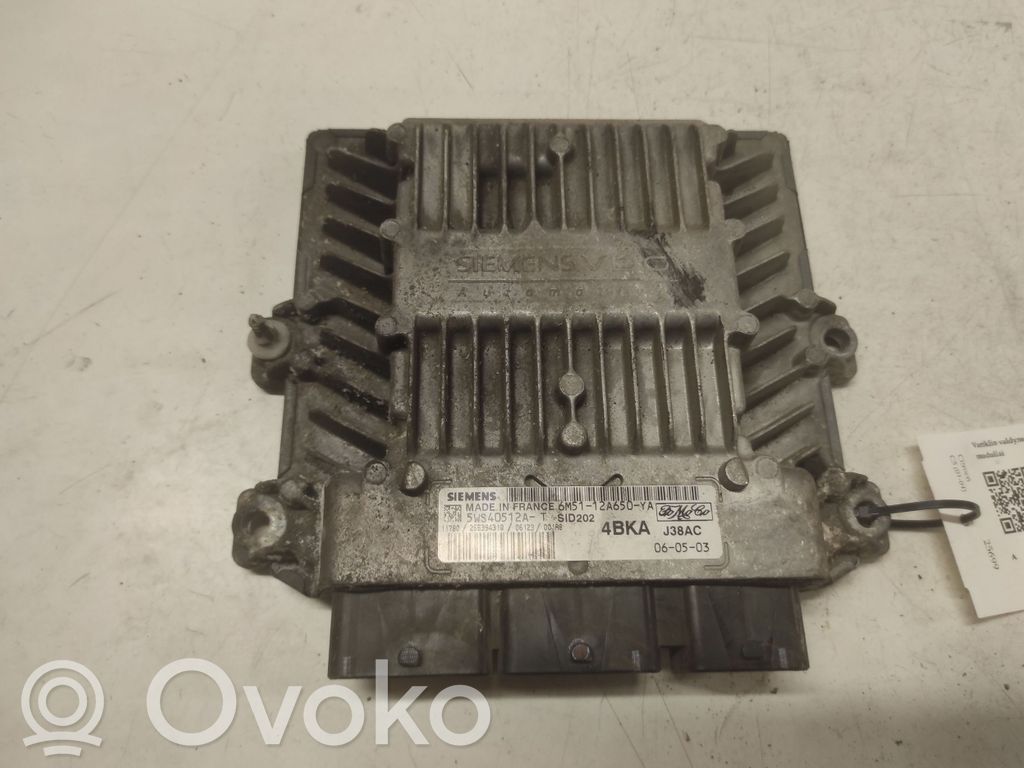 Ford Focus Engine control unit/module 