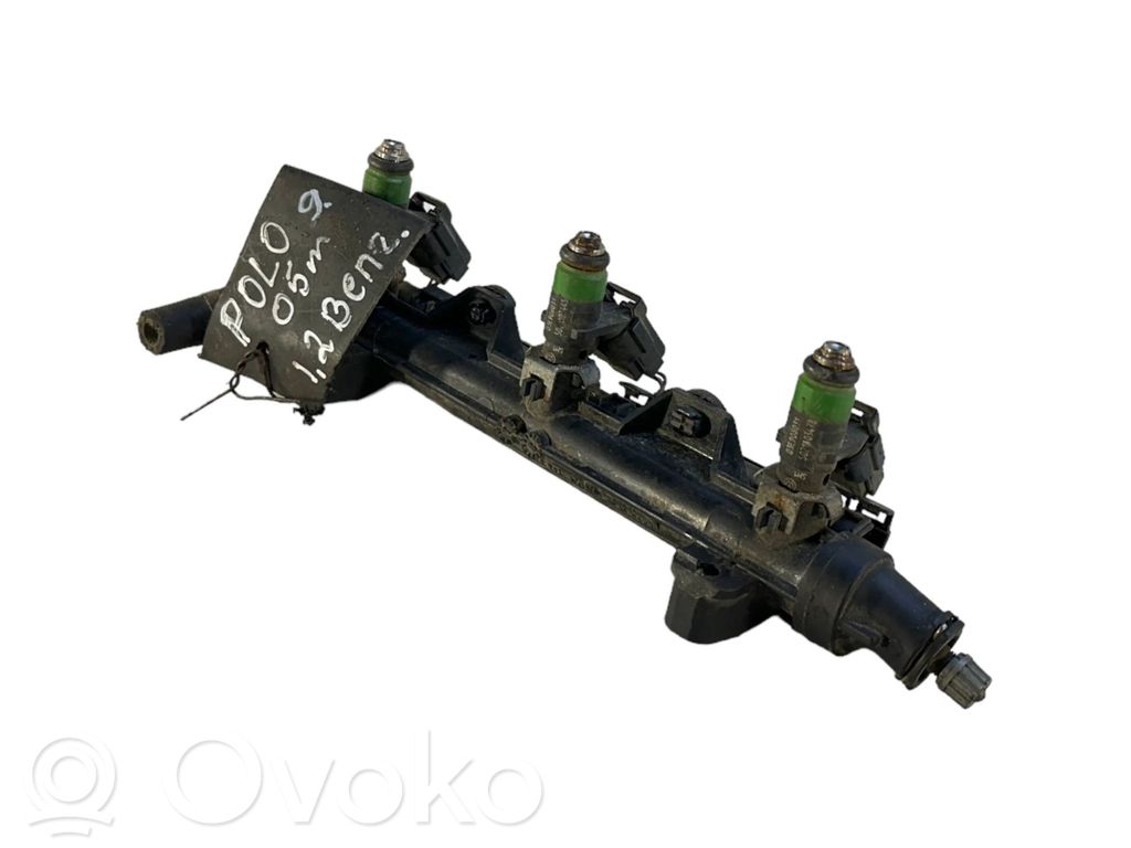 Listwa wtryskowa   03E971824