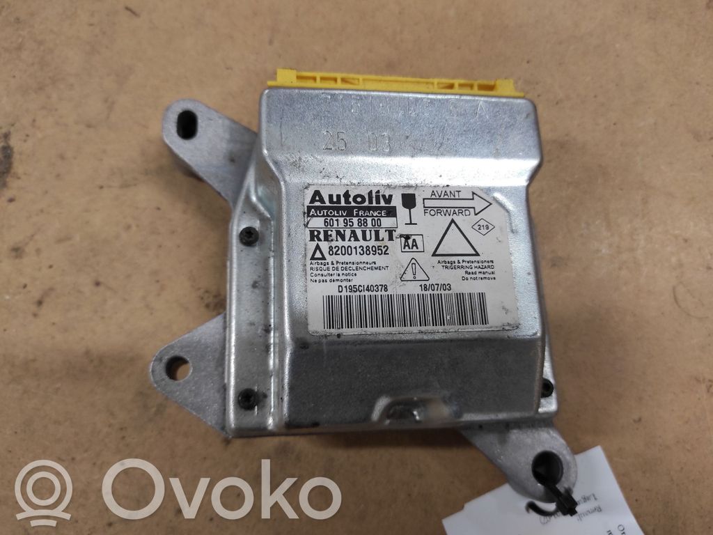 Renault Laguna II Airbag control unit/module 
